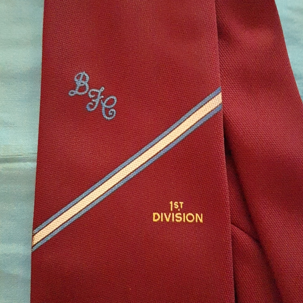 Tie - Picture 2 of 3